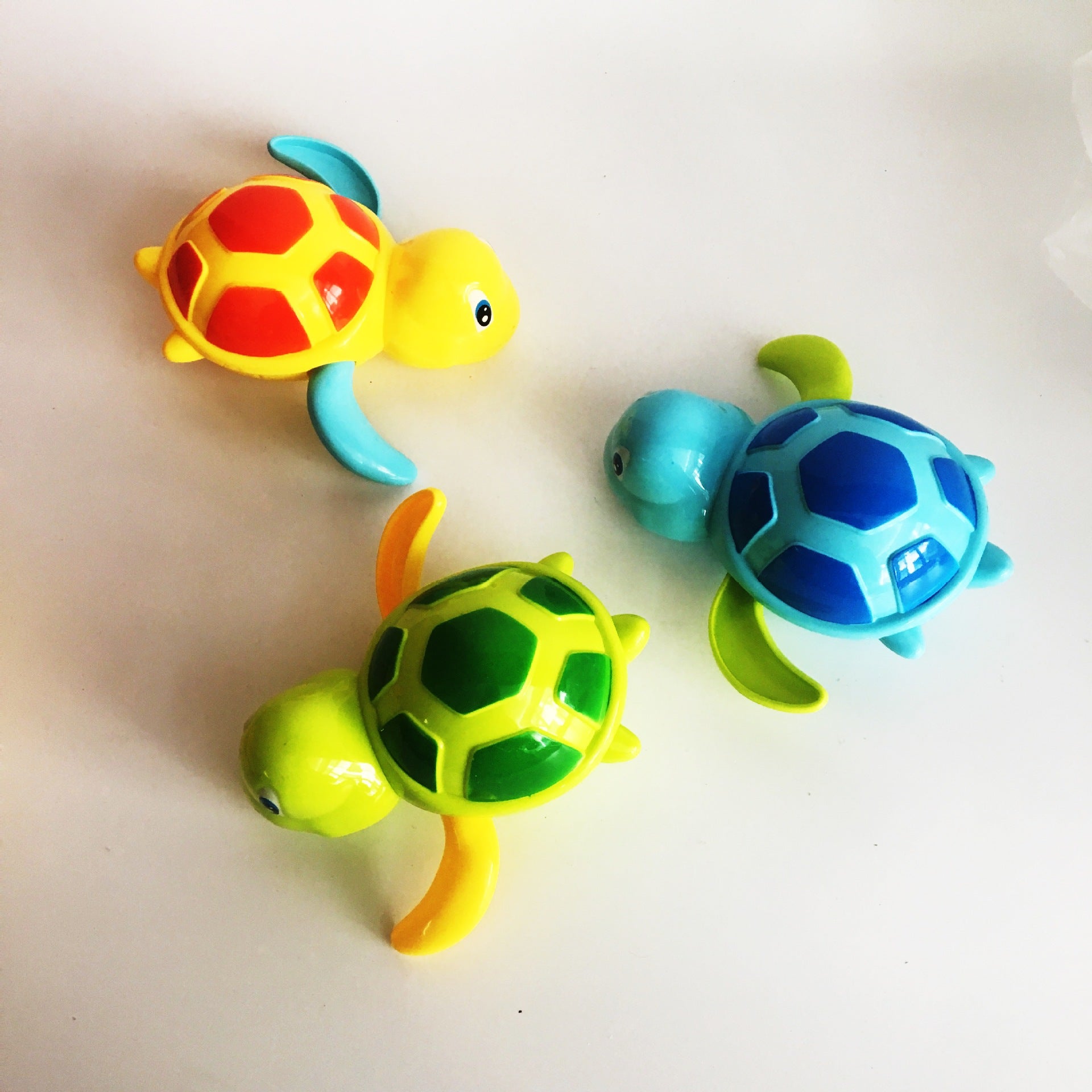 Wind-Up Turtle Bath Toy for Kids - Fun Water Play