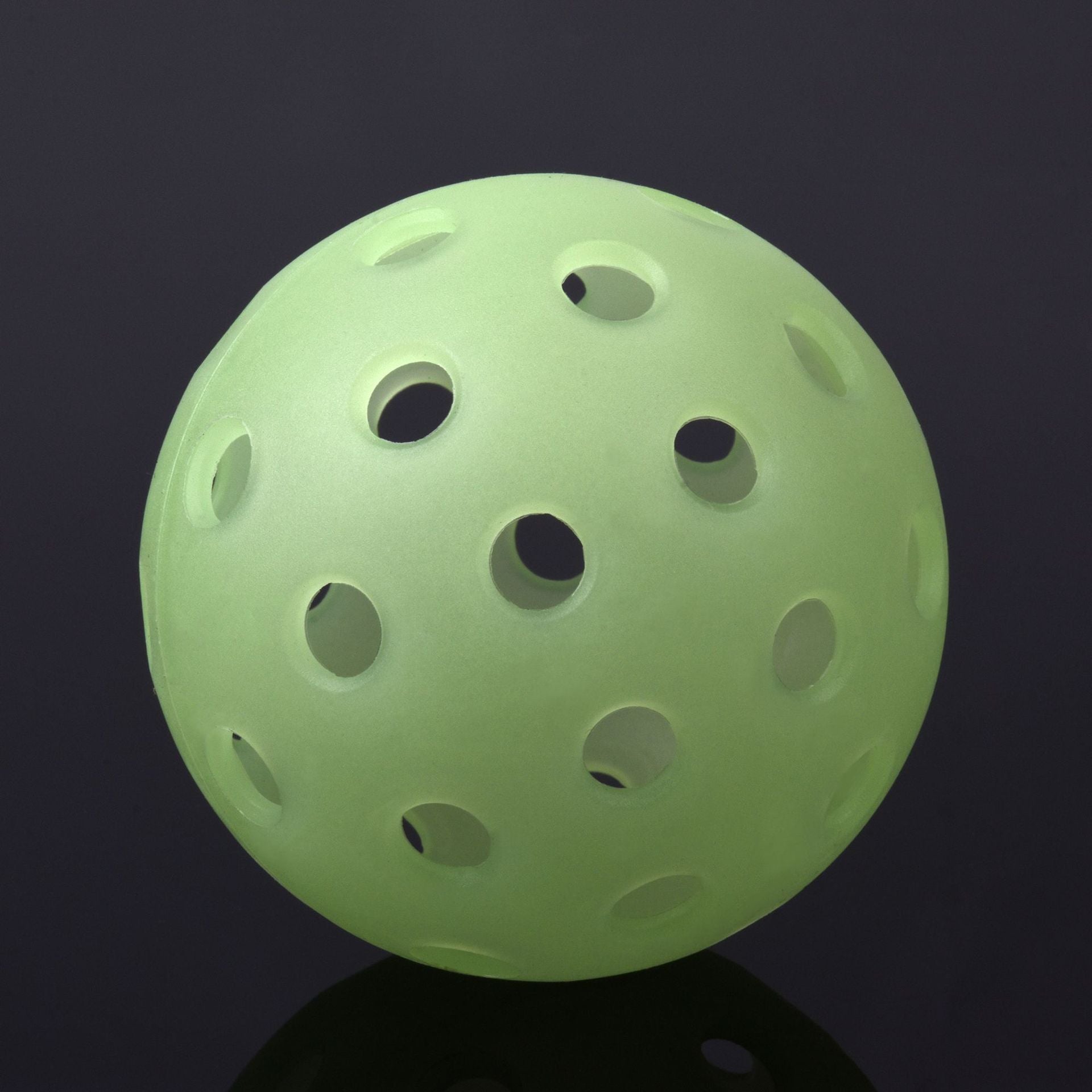 Outdoor Pickleball | 40 & 26 Hole Balls